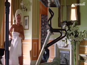 VIOLAINE ESTEREZ NUDE/SEXY SCENE IN FRAGIL