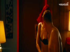 WILLA FITZGERALD in STRANGE DARLING (2024)