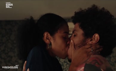 AMANDYRA NUDE/SEXY SCENE IN GREICE