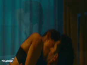 KRYSTAL DSOUZA NUDE/SEXY SCENE IN VISFOT
