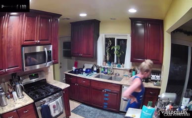 VICTORIA VERTUGA NUDE/SEXY SCENE IN LEXI