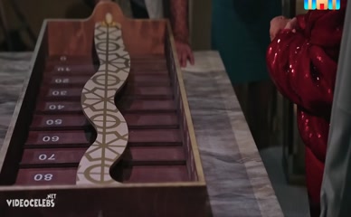 VICTORIA BONYA NUDE/SEXY SCENE IN VYZHIT V DUBAE