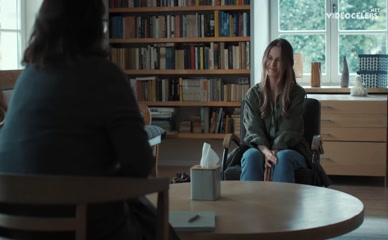 ANNA KARCZMARCZYK NUDE/SEXY SCENE IN TREASON