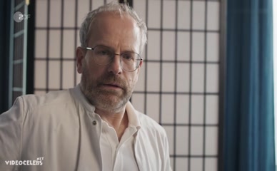 ANNA WERNER FRIEDMANN NUDE/SEXY SCENE IN LENA LORENZ