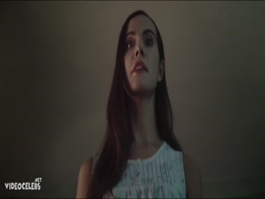 DEVORA WILDE NUDE/SEXY SCENE IN IF: GIRLFRIEND DELUXE