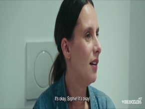 LISA BLUM NUDE/SEXY SCENE IN MILKSHAKE