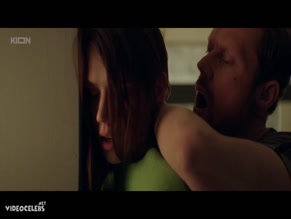 ANASTASIYA KRASOVSKAYA in OSTOROZHNO - LYUBOV