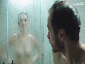 MARIYA AKHMETZYANOVA in OSTOROZHNO - LYUBOV