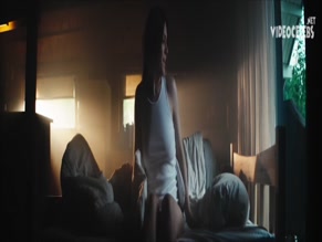 SABINE THUN NUDE/SEXY SCENE IN GODT NYTAR