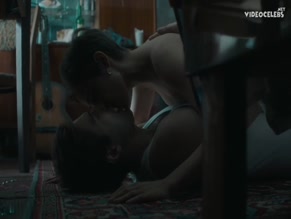 KARYNA KHYMCHUK NUDE/SEXY SCENE IN DO YOU LOVE ME?