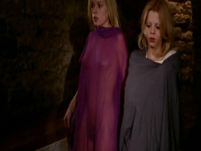 HELENE MAGUIN in LIPS OF BLOOD (1975)