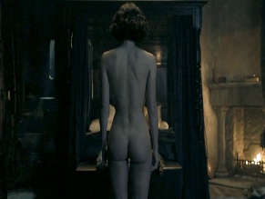 HERMIONE CORFIELD in OUTLANDER: BLOOD OF MY BLOOD (2025)