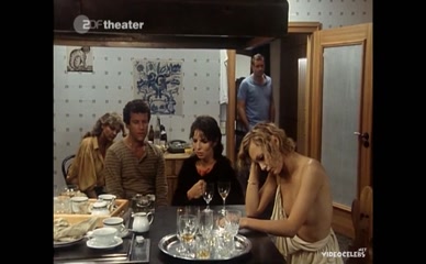 CONSTANZE ENGELBRECHT NUDE/SEXY SCENE IN TIEFE WASSER