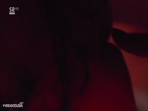 LARISSA SIRAH HERDEN in YOUNG, FRAGILE (2020)