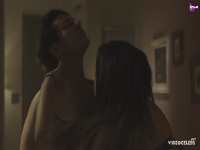 ALIYA NAAZ NUDE/SEXY SCENE IN CHASKA