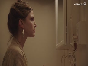 SOPHIE KARGMAN NUDE/SEXY SCENE IN PARIS WINDOW