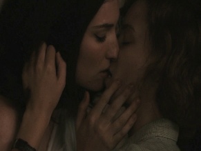 INES ENGLISH,DANIELLE MACDONALD,EMILY HAVEA,ELIZABETH CULLEN NUDE/SEXY SCENE IN THE LAST ANNIVERSARY