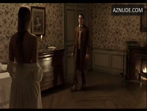 ISILD LE BESCO in A SONG OF INNOCENCE(2005)
