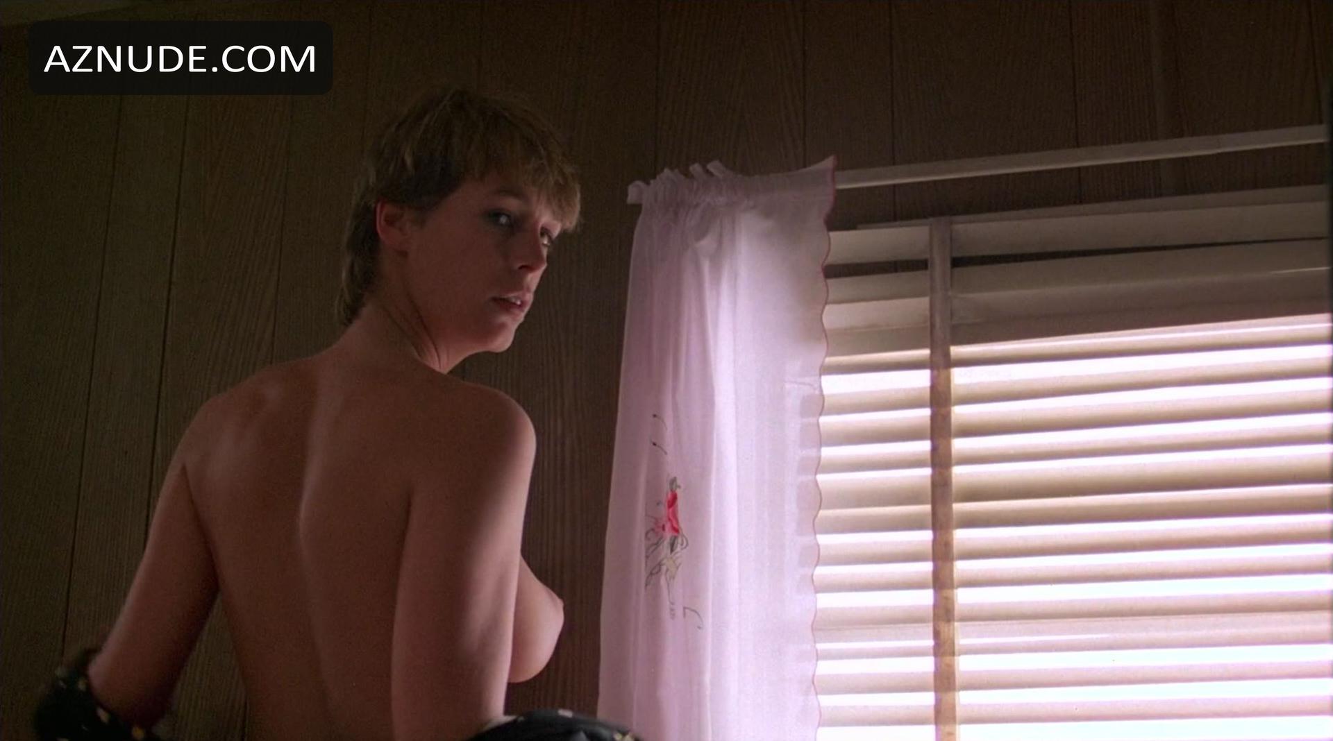 Https www.aznude.com view celeb j jamieleecurtis.html