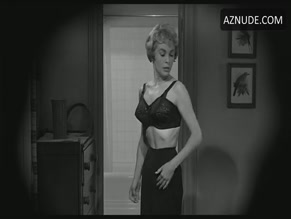 JANET LEIGH NUDE/SEXY SCENE IN PSYCHO