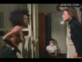 JEANNIE BELL in POLICEWOMEN (1974)