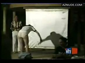 JENNIFER GARNER NUDE/SEXY SCENE IN VH1 CELEBREALITY