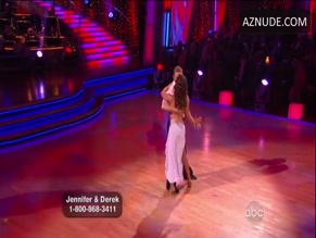 JENNIFER GREY NUDE/SEXY SCENE IN DANCING WITH THE STARS