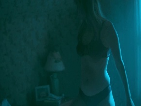 JENNIFER LAWRENCE in DIE, MY LOVE