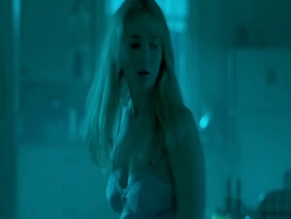 JENNIFER LAWRENCE in DIE, MY LOVE