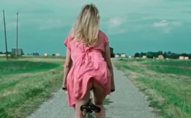 JENNIFER LAWRENCE NUDE/SEXY SCENE IN DIE, MY LOVE