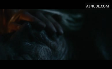 JESSICA MADSEN NUDE/SEXY SCENE IN LEATHERFACE