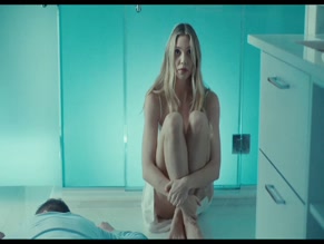 JESSIE ANDREWS in LOVE BOMB (2024)