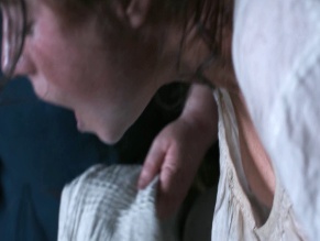 JESSIE BUCKLEY NUDE/SEXY SCENE IN HAMNET