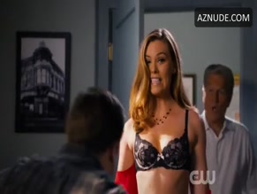 KAITLYN BLACK NUDE/SEXY SCENE IN HART OF DIXIE