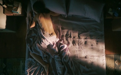 KAROLINA WYDRA NUDE/SEXY SCENE IN PLURIBUS