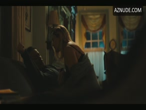 KATE WINSLET NUDE/SEXY SCENE IN MARE OF EASTTOWN
