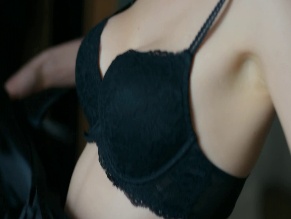 KINGA JASIK NUDE/SEXY SCENE IN THE CONVICT