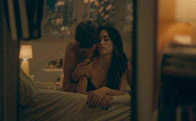 LALI ESPOSITO in THE END OF LOVE