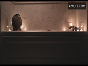 LAURA TREMBLAY NUDE/SEXY SCENE IN DROWNING