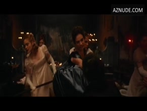 LILY JAMES NUDE/SEXY SCENE IN PRIDE AND PREJUDICE AND ZOMBIES