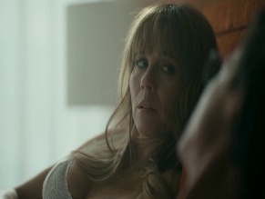 LINDA CARDELLINI NUDE/SEXY SCENE IN DTF ST. LOUIS