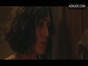 LIZZY CAPLAN NUDE/SEXY SCENE IN FATAL ATTRACTION