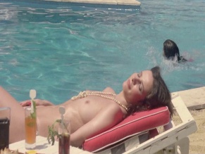 LORRAINE DE SELLE NUDE/SEXY SCENE IN THE NEW GODFATHERS