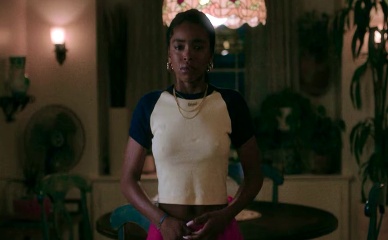 LOVIE SIMONE in FOREVER