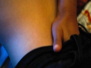 MADDIE ZIEGLER NUDE/SEXY SCENE IN FITTING IN