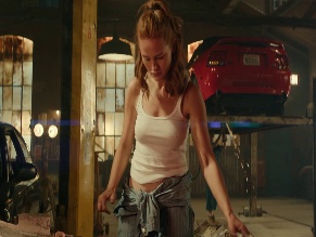 MADELAINE PETSCH in MAINTENANCE REQUIRED (2025)