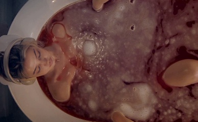 MADELYN CLINE NUDE/SEXY SCENE IN I KNOW WHAT YOU DID LAST SUMMER