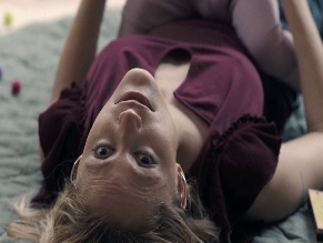 MAIKA MONROE in THE HAND THAT ROCKS THE CRADLE (2025)