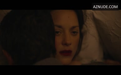 MARION COTILLARD in From The Land Of The Moon