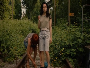 MATREYA SCARRWENER NUDE/SEXY SCENE IN SOFT-SPOKEN WEEPY CULT C